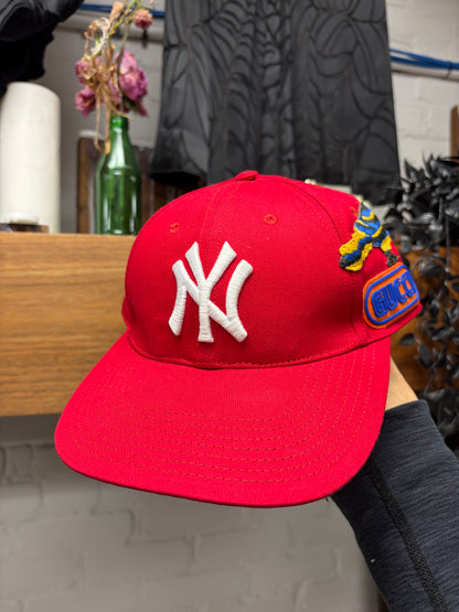 AW2018 Gucci x MLB ‘New York Yankees’ Red Strap-Back Baseball Cap
