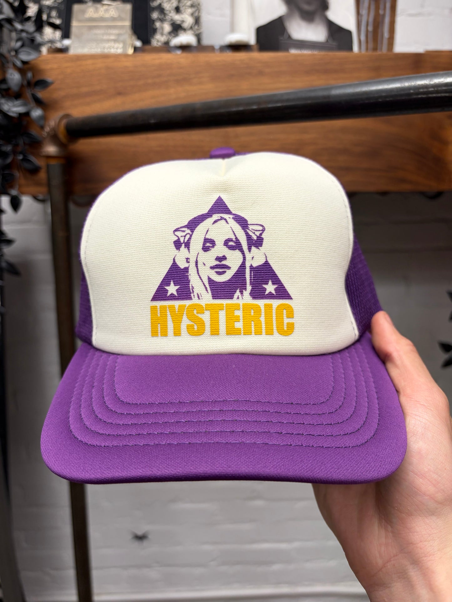 Hysteric Glamour ‘Vixxen Triangle’ Mesh Trucker Hat