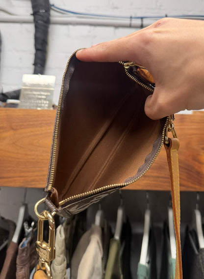 SS2001 Louis Vuitton x Steven Sprouse Graffiti ‘Pochette’ Bag