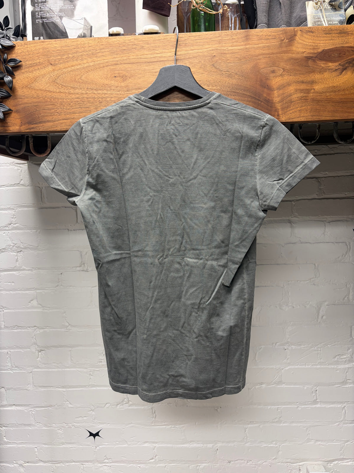 2000s Dsquared2 Faded Grey ‘Barren Tree’ Graphic T-Shirt