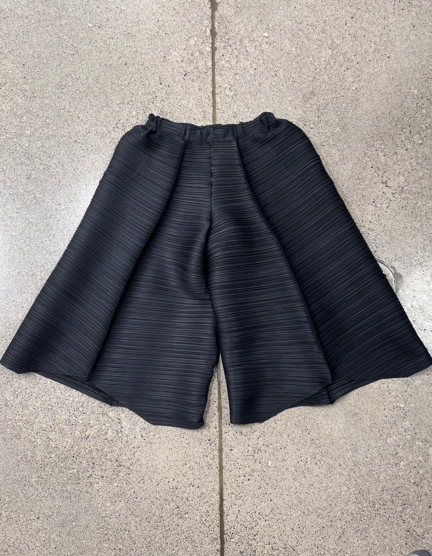 Issey Miyake  ‘Pleats Please’ 3/4 Length Pleated Wide Leg Shorts