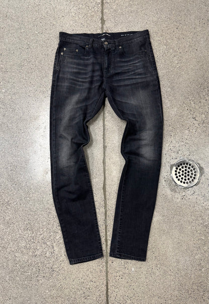 Saint Laurent ‘D02’ Skinny Cut Black Denim
