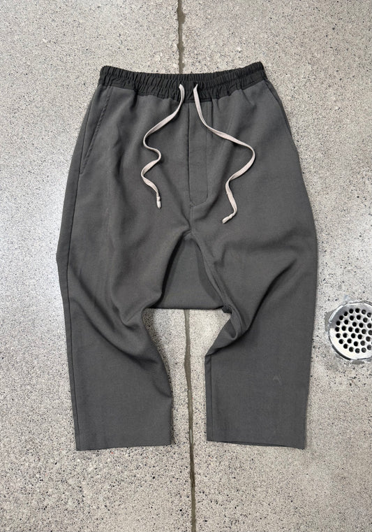 AW2016 Rick Owens ‘Mastadon’ Dark Dust 3/4 Drop Crotch Pod Shorts