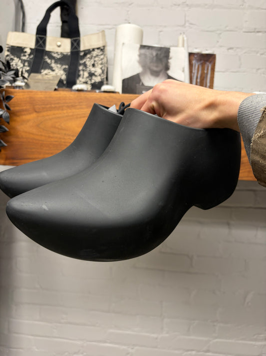 Balenciaga ‘Technoclog’ Black Pointed Toe Platform Mules