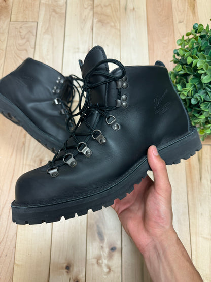 Danner Black Calfksin Leather Hikikg Boots
