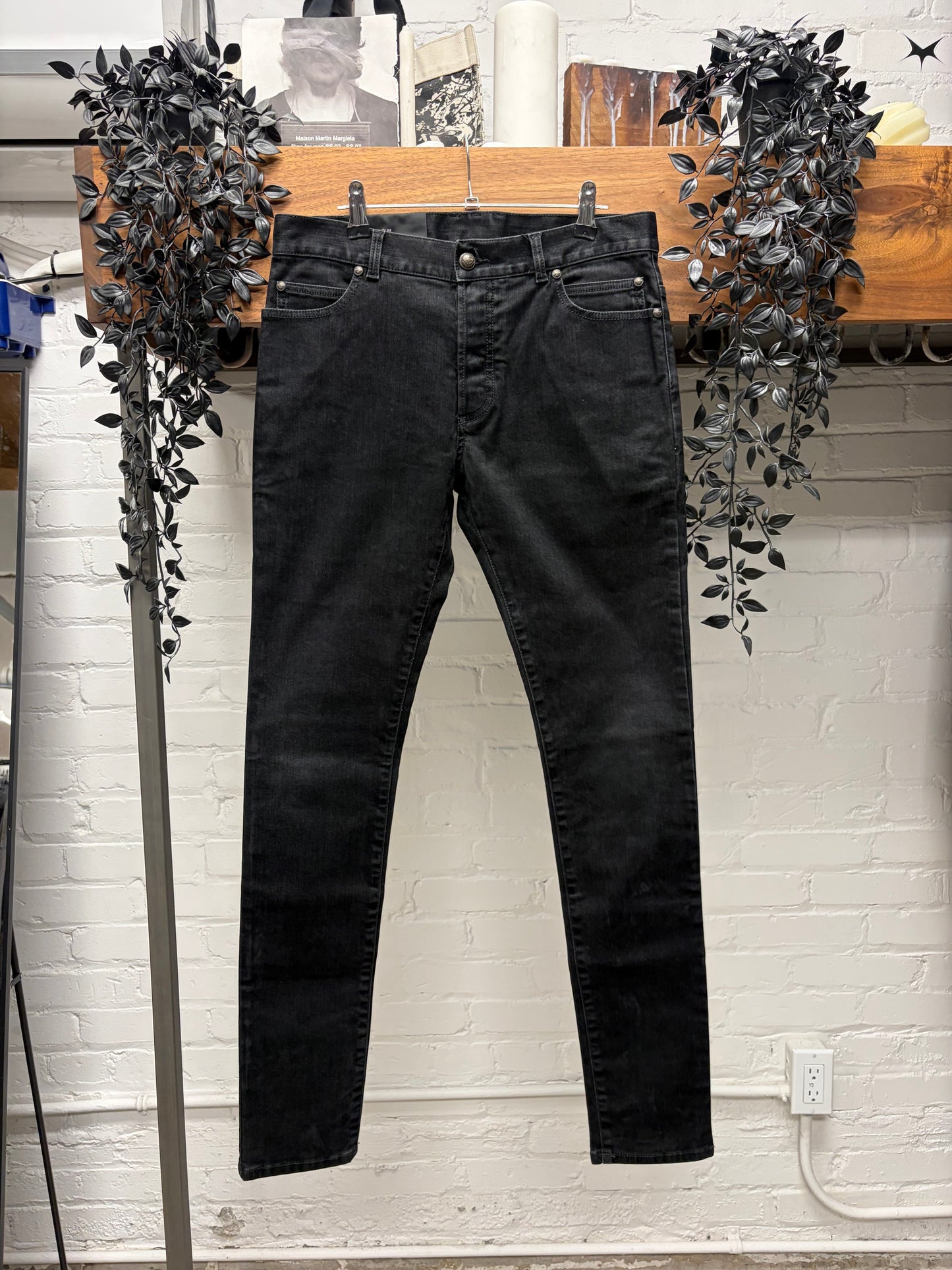 Balmain Embroidered ‘B-Crest’ Black Skinny Jeans