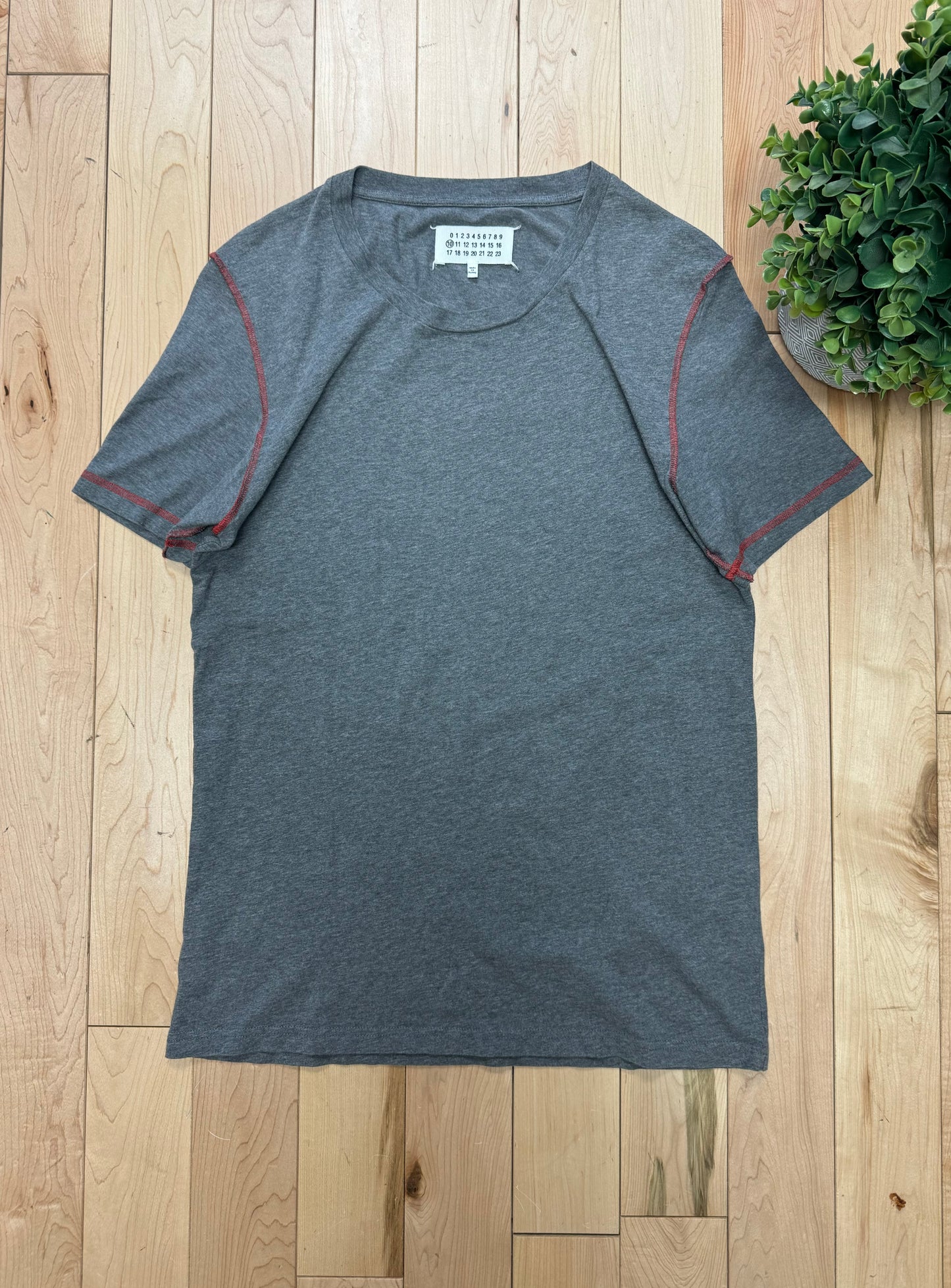 Maison Margiela Contrast Stitch Grey/Red T-Shirt