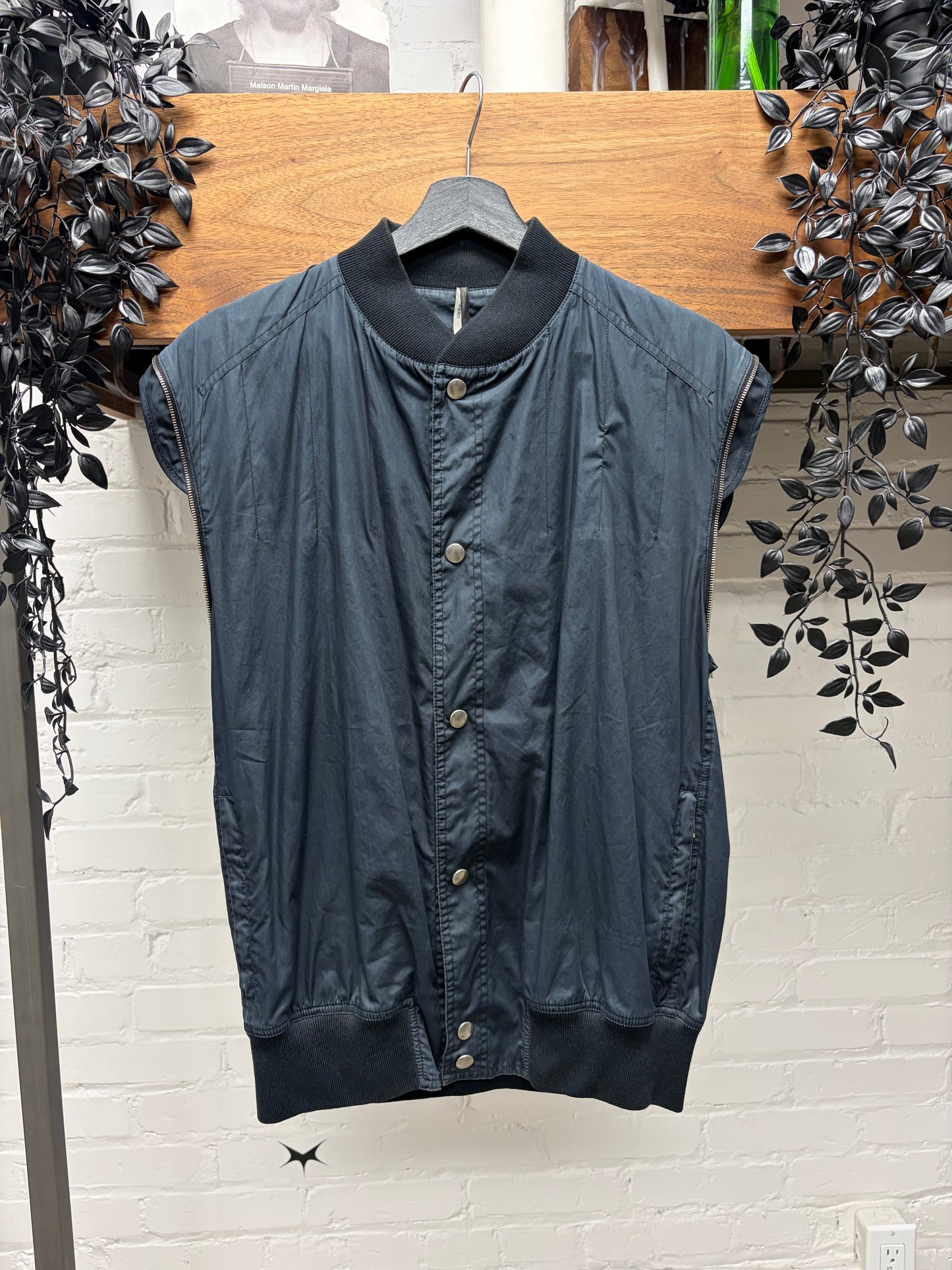 SS2003 Dior by Hedi Slimane ‘Follow Me’ Detachable Sleeve Lightweight Bomber Jacket
