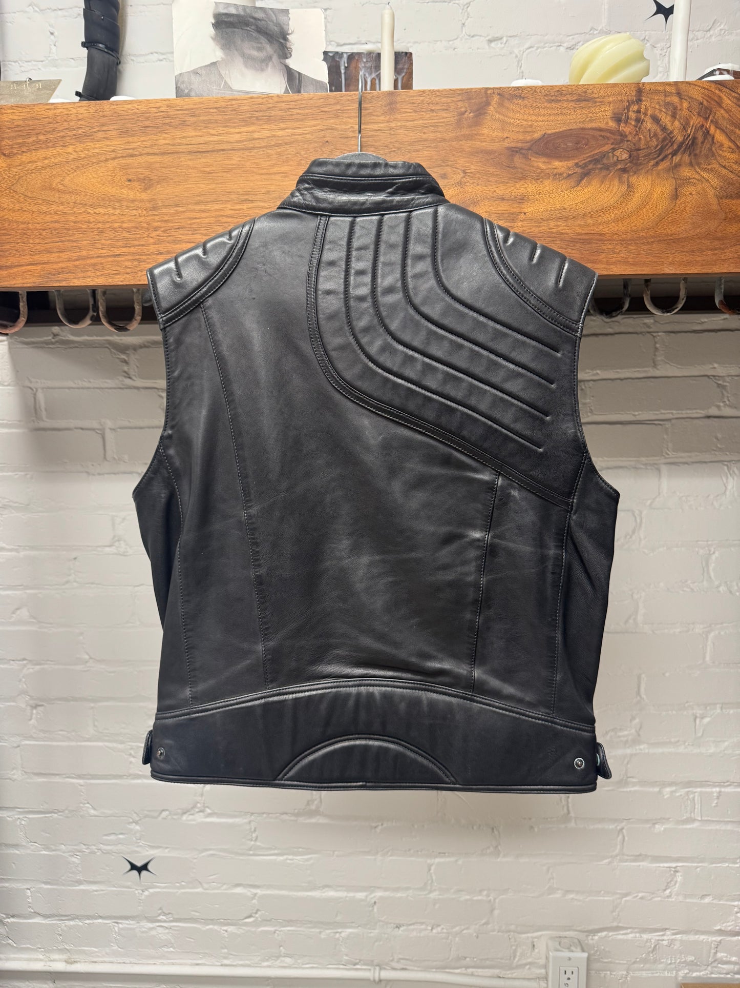 AW2000 Gucci by Tom Ford ‘Spiral Zip’ Leather Vest