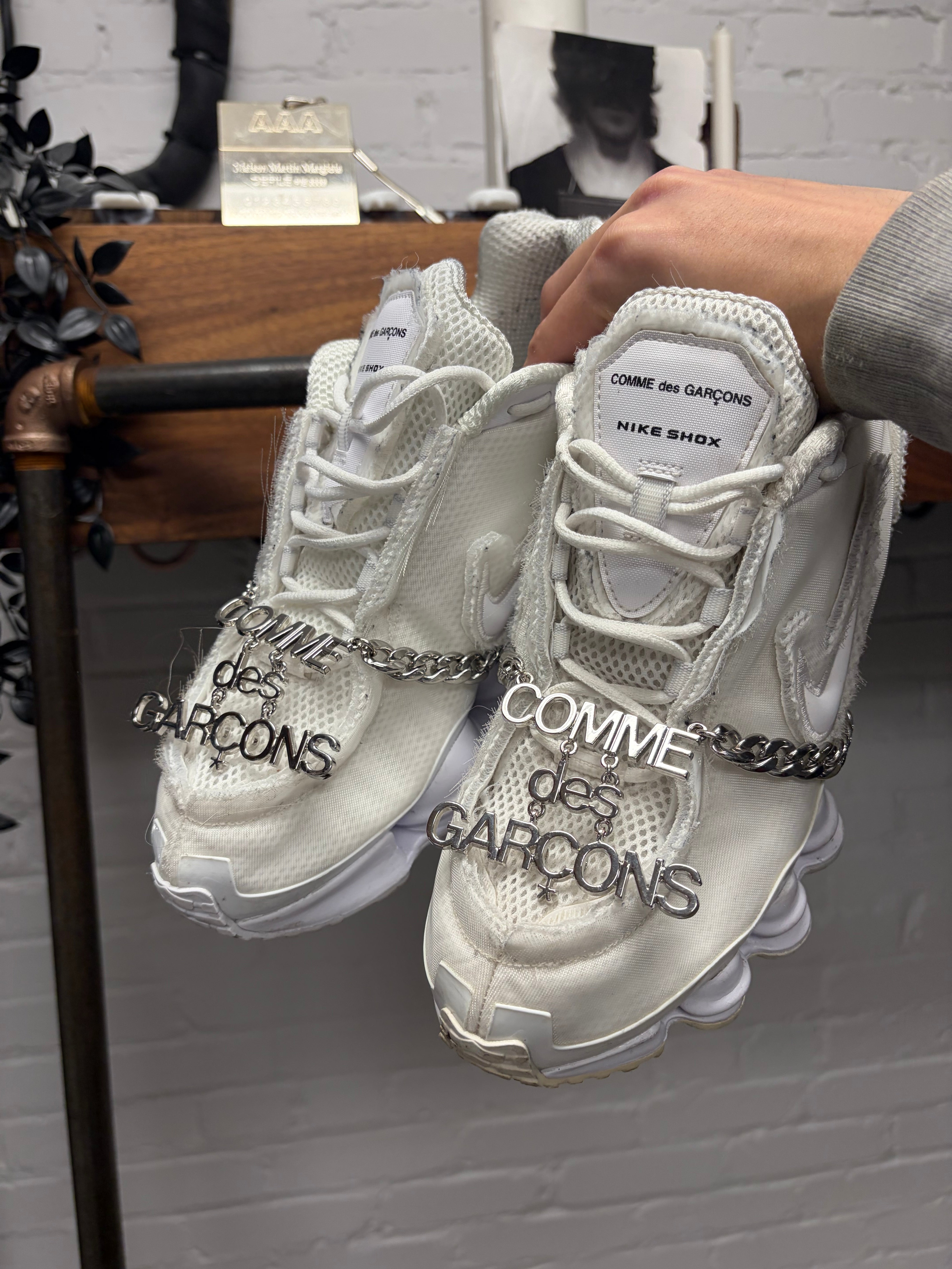 Comme Des Garçons x Nike 'Shox' White Low Top Sneakers – Alex