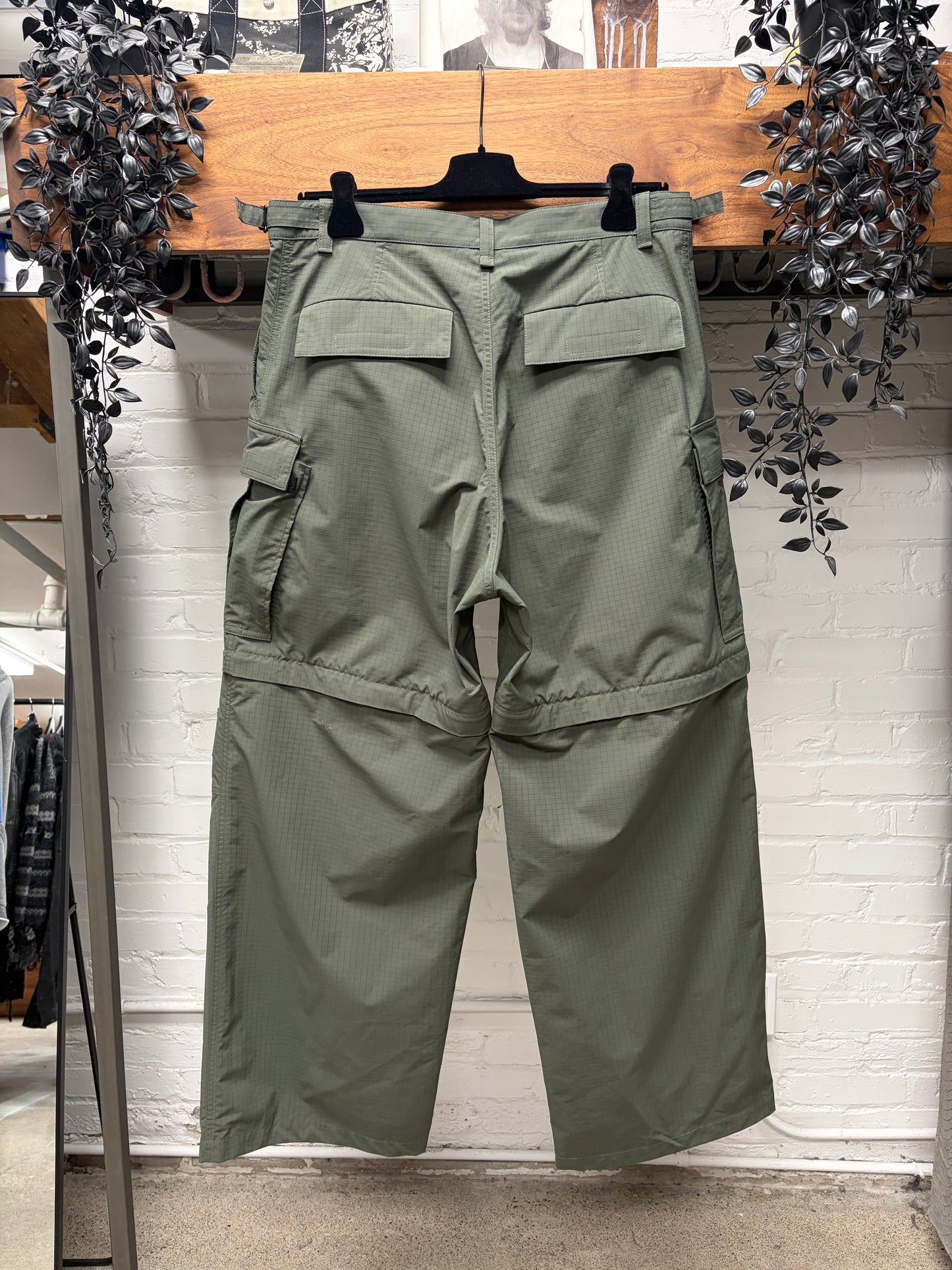 SS2024 Balenciaga ‘Sports Icon Logo’ Green Ripstop Convertible Cargo Pants