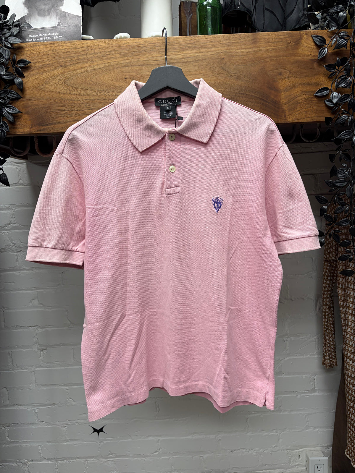 2000s Gucci Pink ‘Crest’ Embroidered Logo Polo