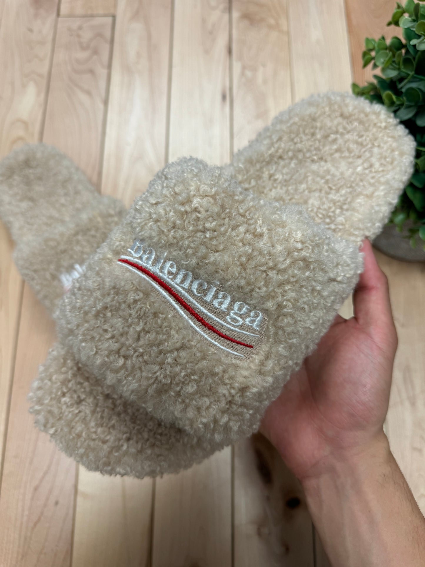 Balenciaga Campaign Logo Fuzzy ‘Presidential’ Slides