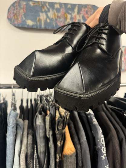 SS2021 Balenciaga ‘Rhino’ Black Calfskin Leather Derby