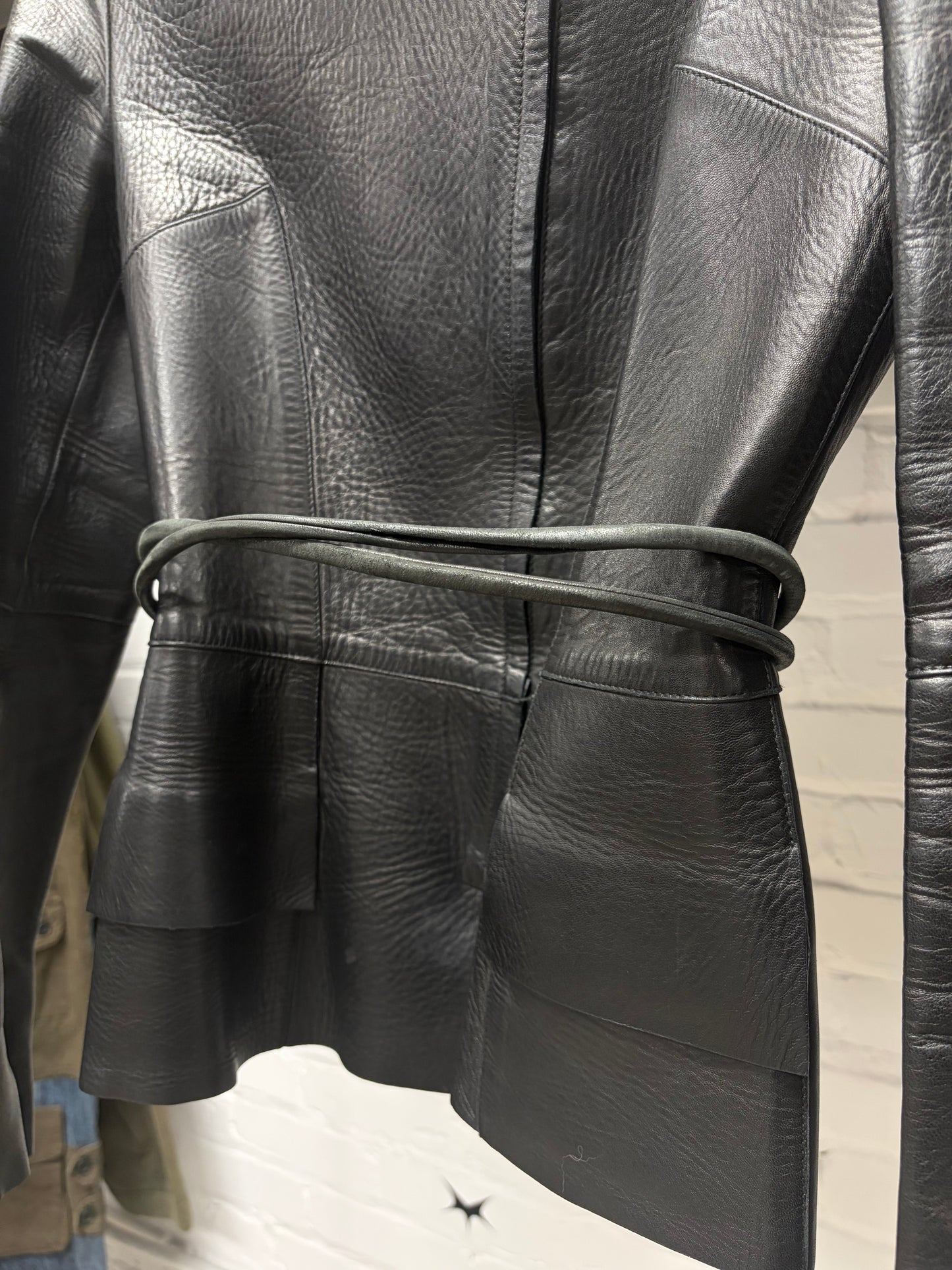 SS1999 Gucci by Tom Ford Leather Rope Belted Black Lambskin Jacket