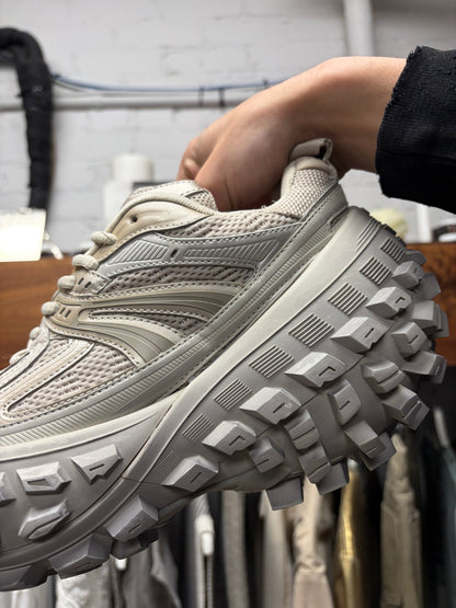 Balenciaga ‘Defender’ Tire Track Sole ‘Bounce’ Low Top Sneakers
