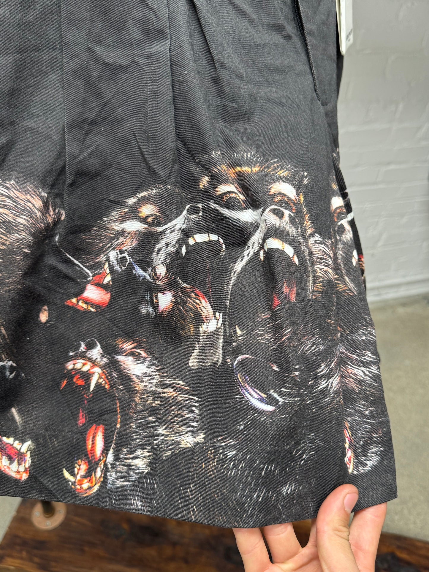 SS2016 Givenchy ‘Screaming Monkeys’ Baboon Print Pleated Shorts