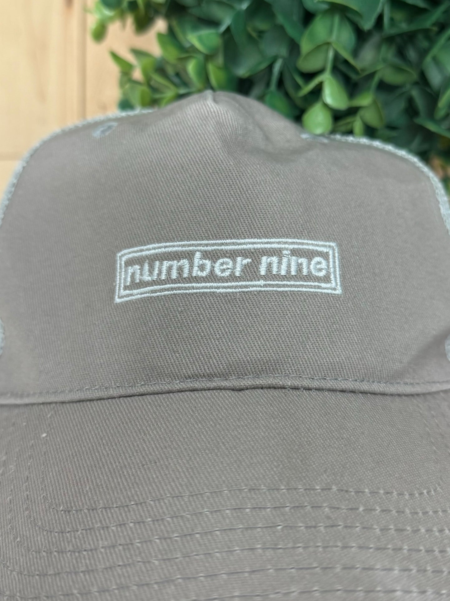 Number (N)ine Box Logo Mesh Trucker Hat