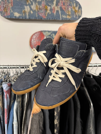 Maison Margiela Replica ‘G.A.T.’ Denim Low Top Sneakers