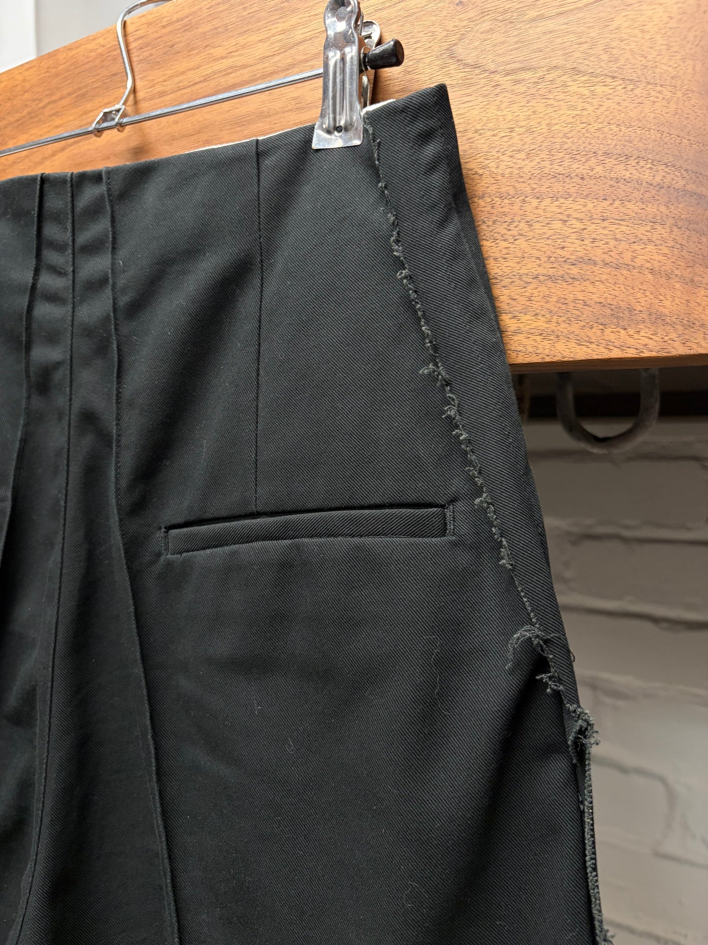 Yohji Yamamoto Y’s Wide Leg Black ‘Sarousel’ 3/4 Length Trousers