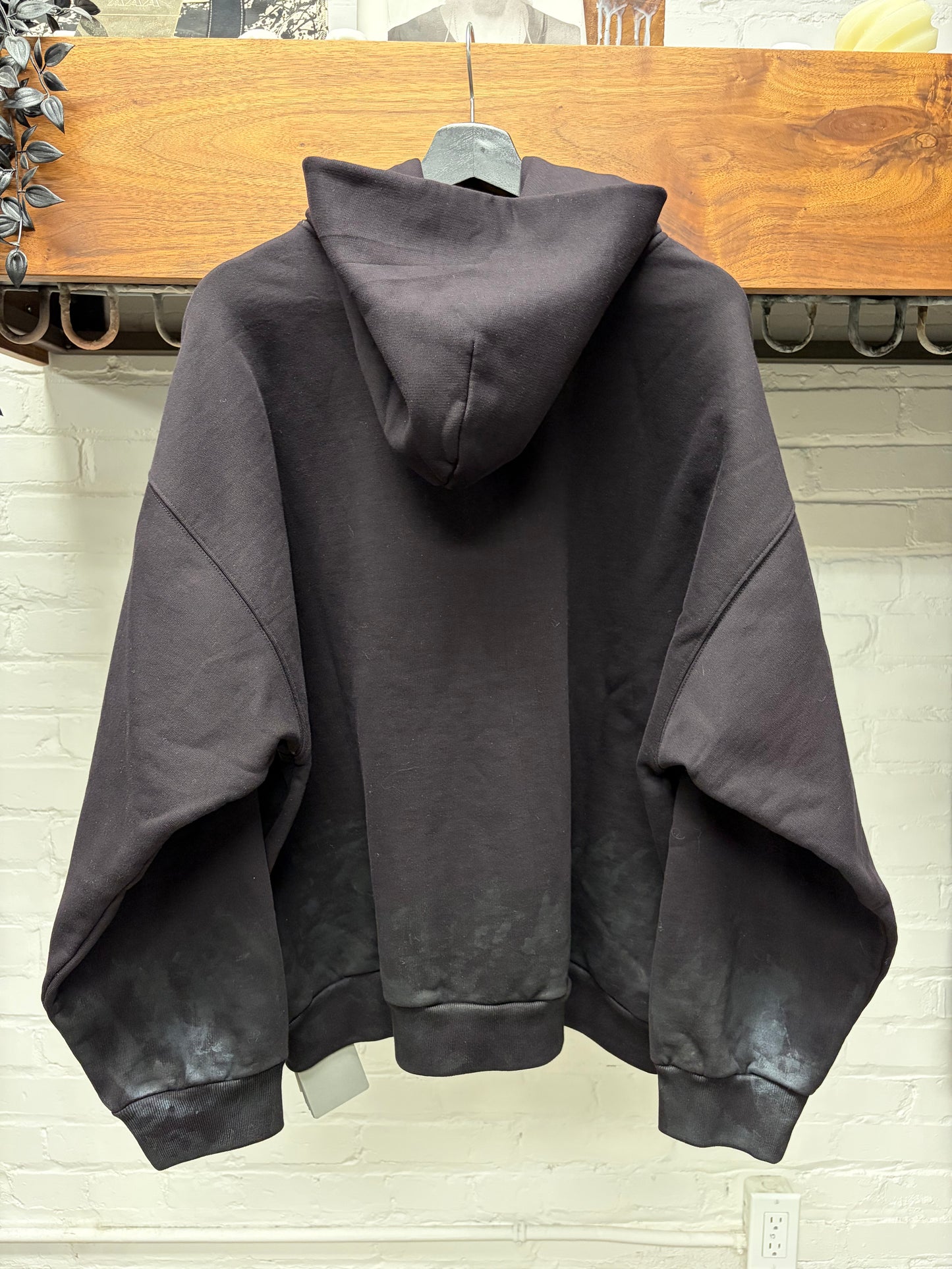 AW2024 Balenciaga ‘Metal Logo’ Stencil Paint Distressed Black Pullover Hoodie