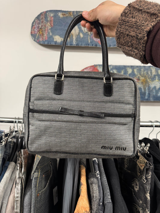 Vintage Miu Miu Leather ‘Bow’ Shoulder Bag