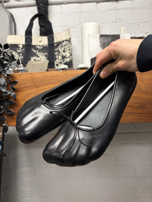 Balenciaga ‘Anatomic Ballerina’ Black Sheepskin Leather Flats