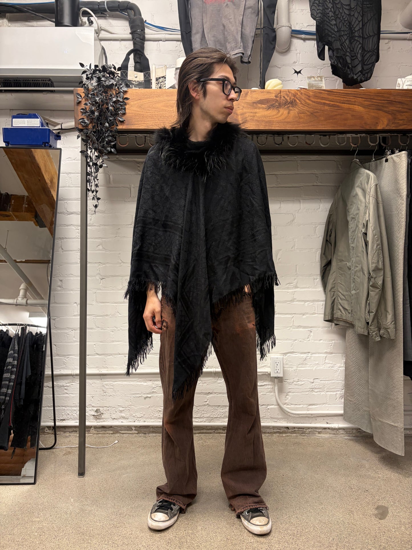 2000s Gucci Genuine Fox Fur Trim GG Monogram Black Scarf