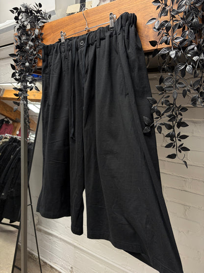 Yohji Yamamoto Pour Homme Mainline Wide Leg 3/4 Length Shorts