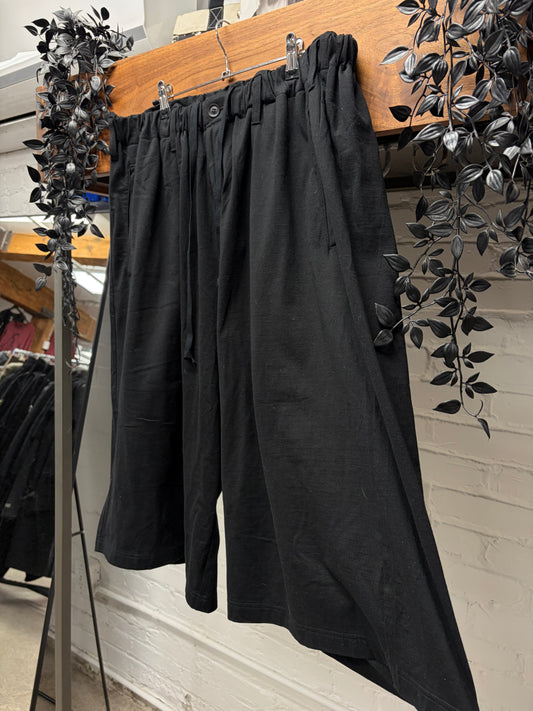 Yohji Yamamoto Pour Homme Mainline Wide Leg 3/4 Length Shorts