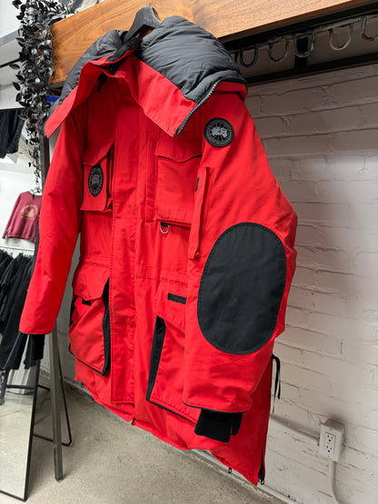 AW2017 Vetements x Canada Goose Split Hood Parka