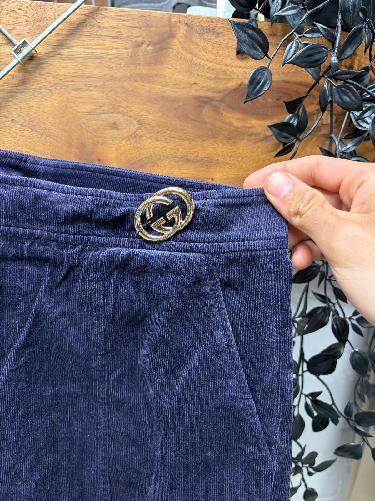 Gucci by Frida Giannini Purple Velet ‘GG Belted’ Wide Flared Leg Purple Capris