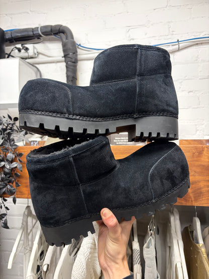 Balenciaga ‘Alaska’ Black Suede Low Top Oversized Boots