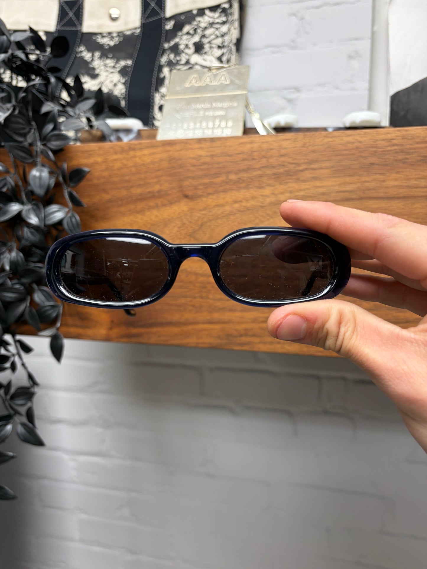 90s Gucci ‘Moda’ Deep Blue Oval Sunglasses