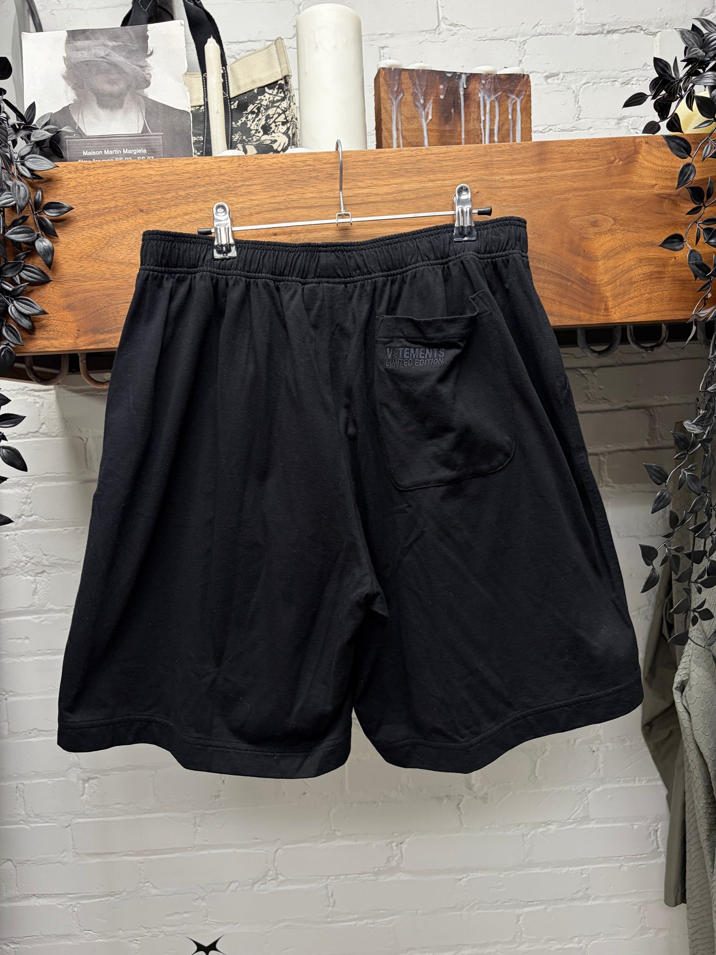 Vetements ‘Limited Edition’ Embroidered Logo Black Cotton Sweat Shorts
