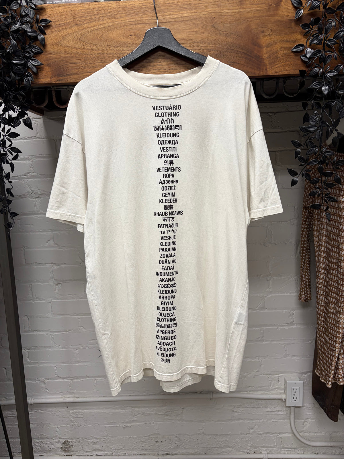SS2019 Vetements ‘Translation’ White Embroidered Logo T-Shirt