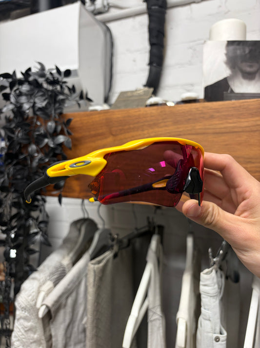 Vetements x Oakley ‘Radar EV Path’ Sunglasses