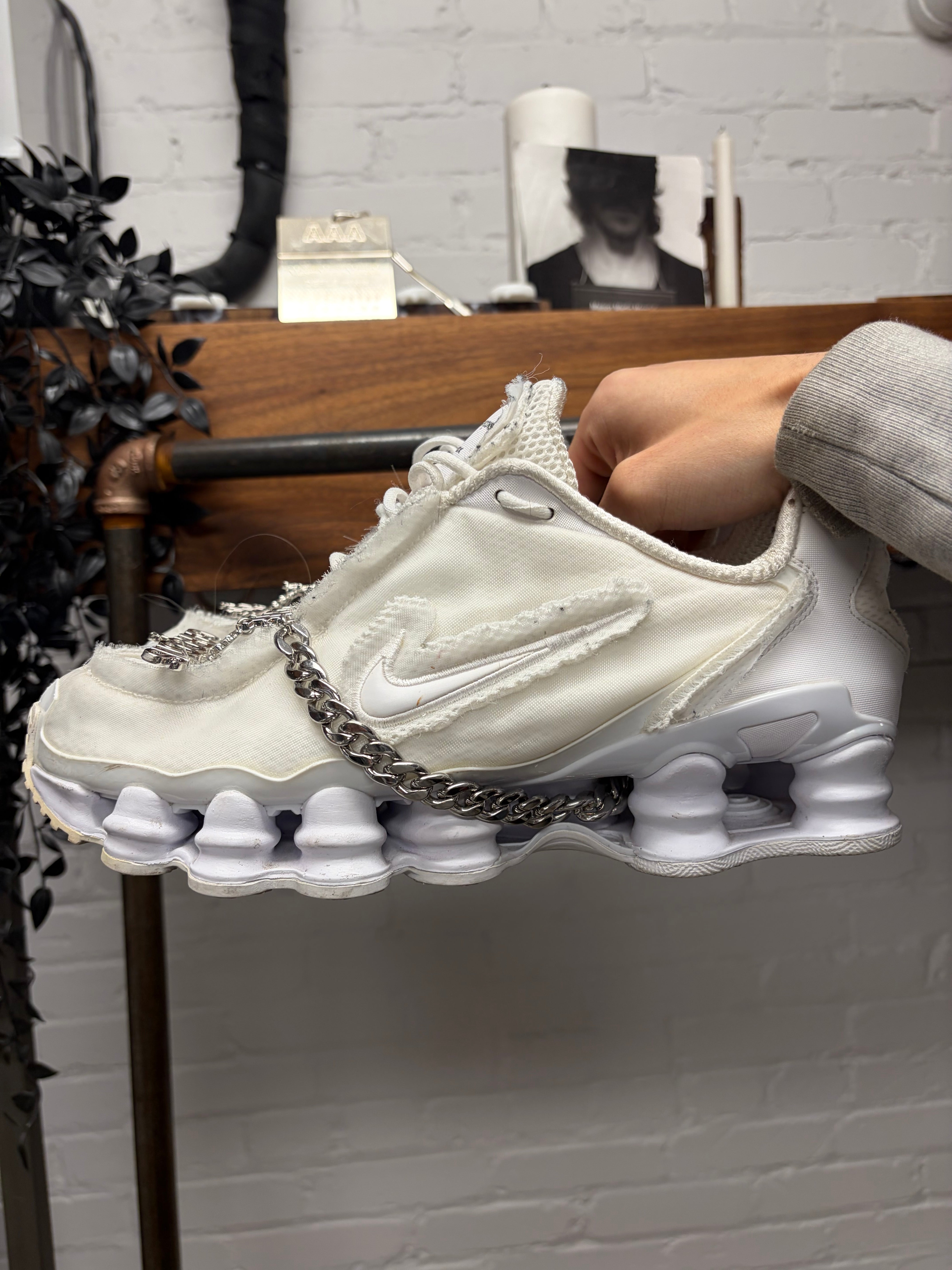 Comme Des Garçons x Nike 'Shox' White Low Top Sneakers – Alex