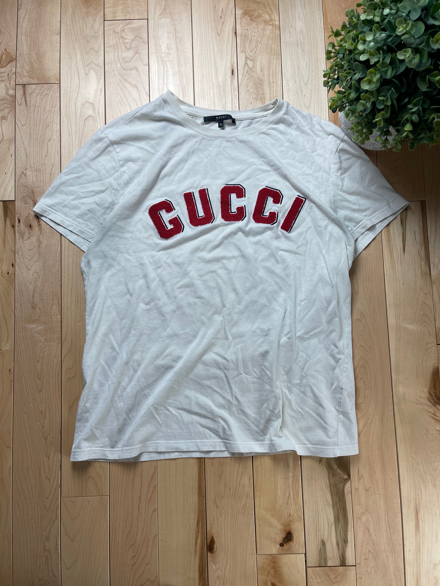 2007 Gucci Chenille Logo White/Red Graphic T-Shirt