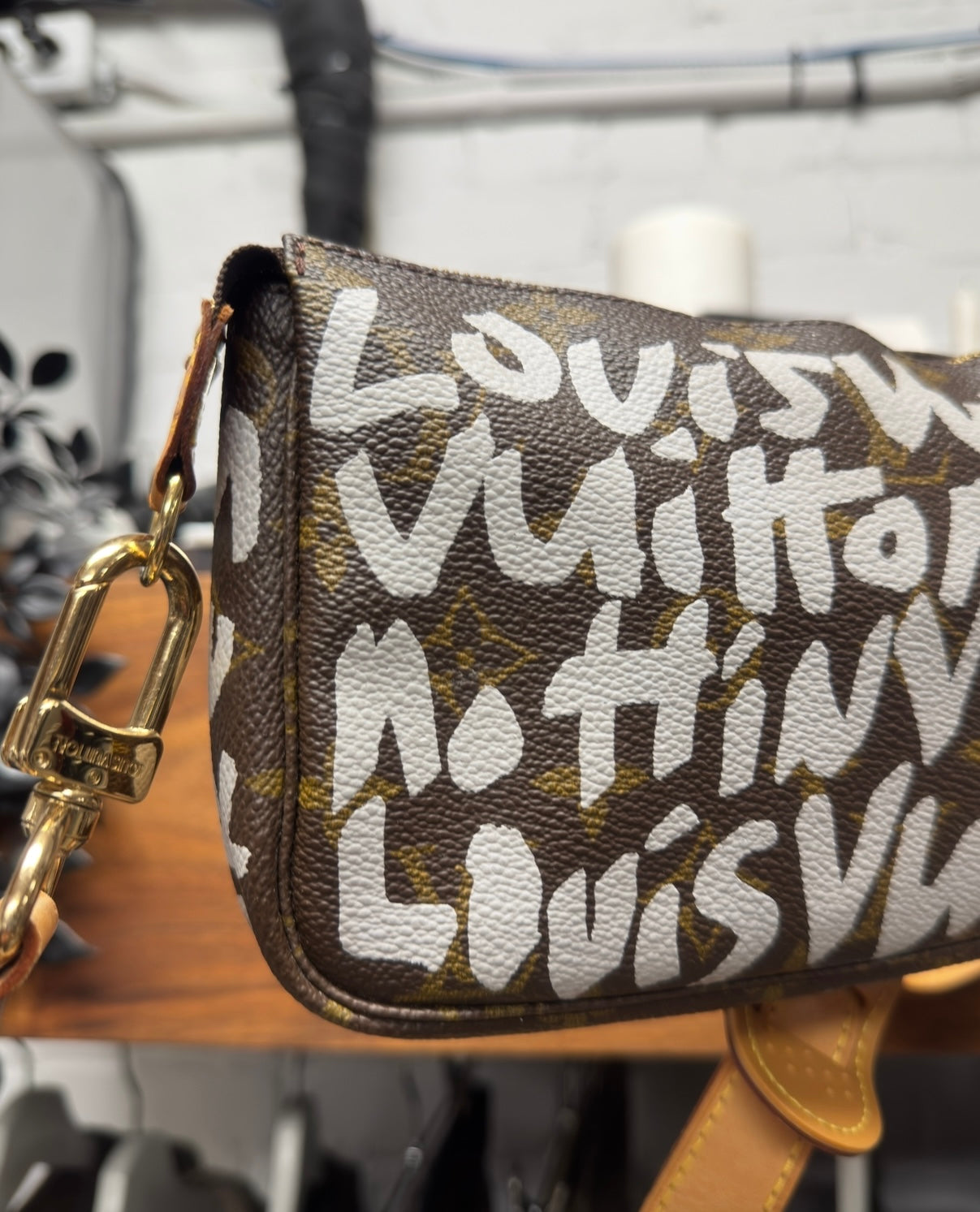 ルイヴィトン 2001年 春夏 ヴィンテージ グラフィティ プリント パンプス SS2001 Louis Vuitton x Steven Sprouse Graffiti 'Pochette