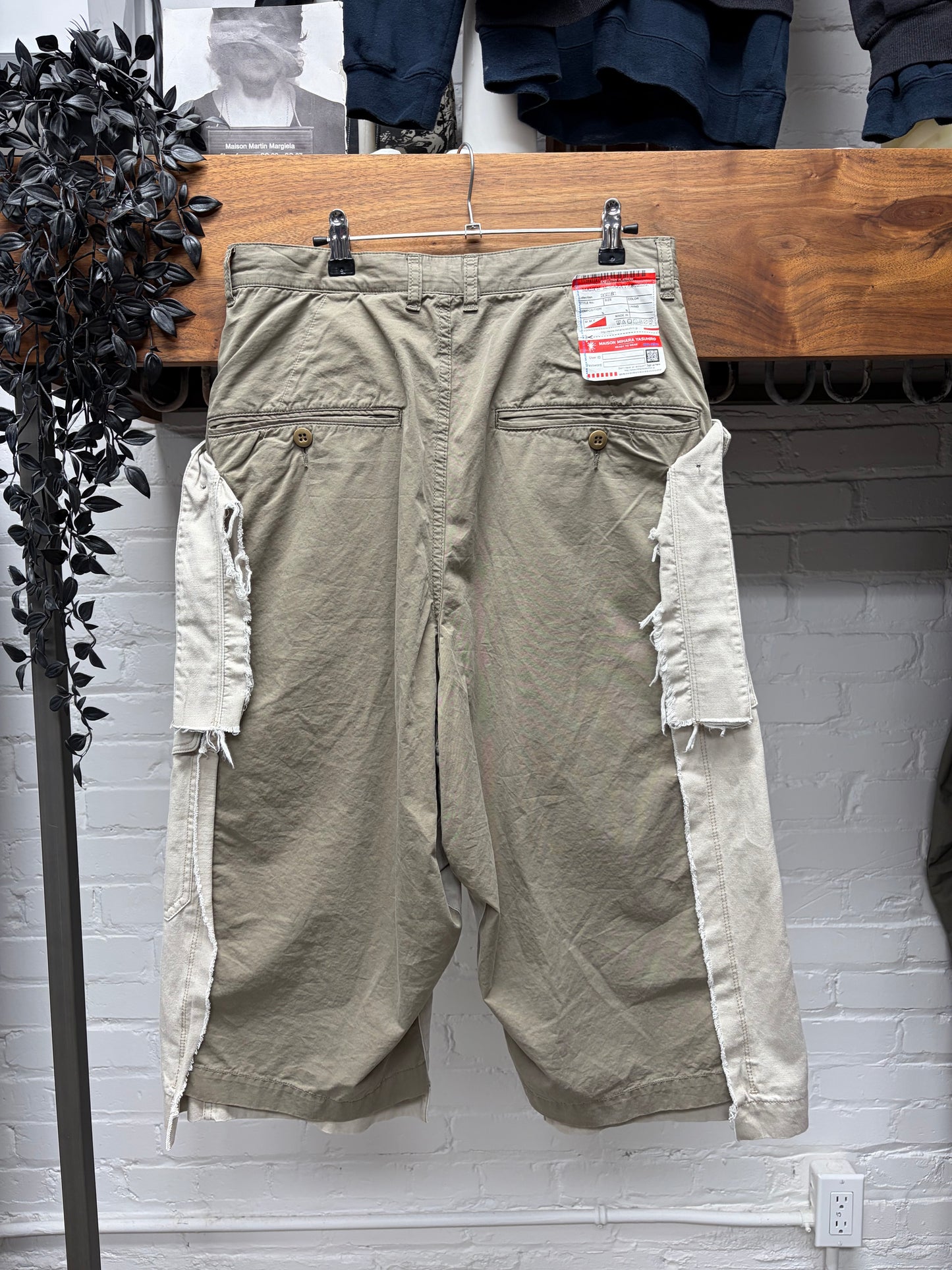 SS2021 Mihara Yasuhiro Reconstructed Military Cargo Shorts