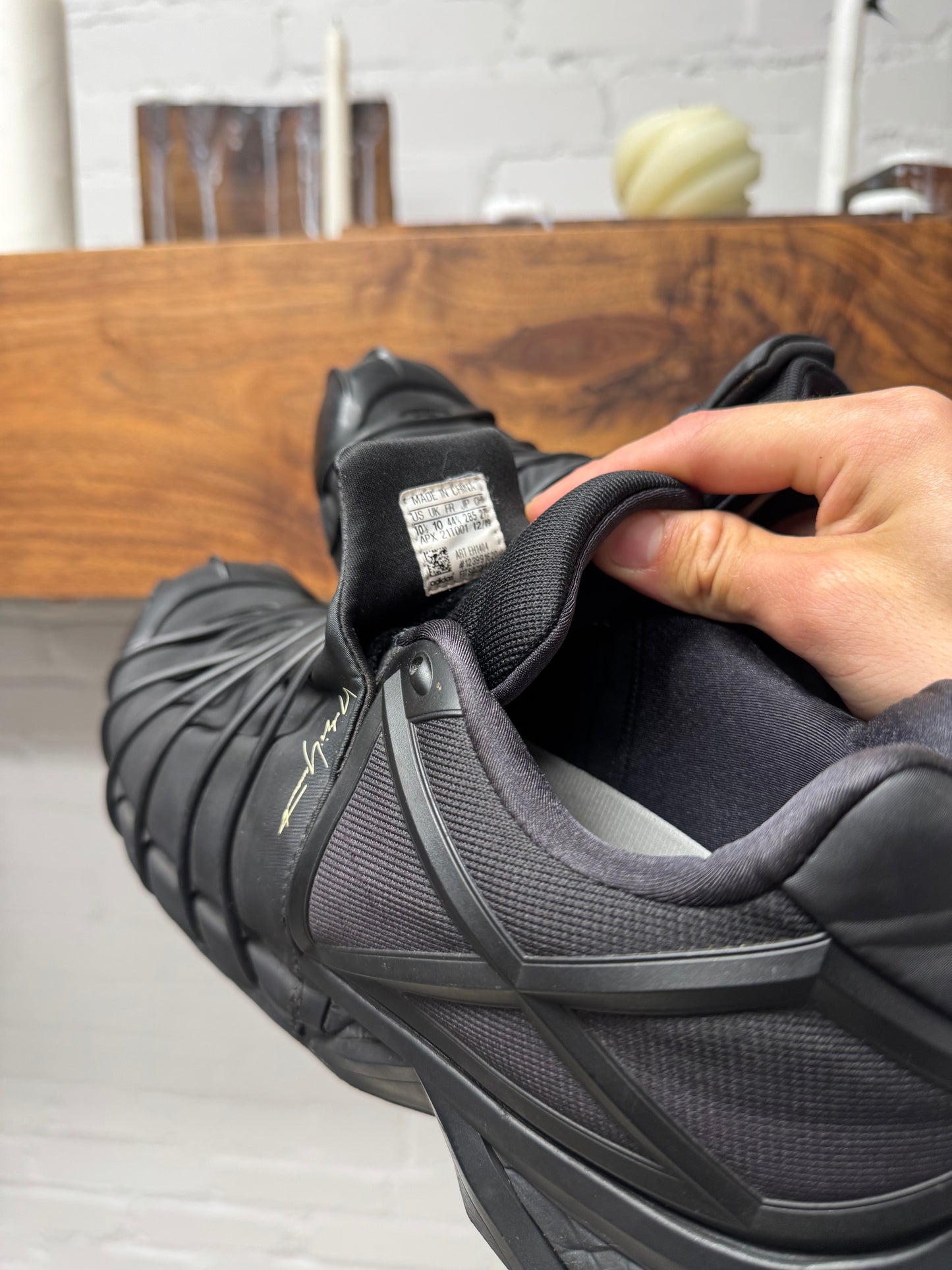 2001 Yohji Yamamoto x Adidas ‘Tenet’ Low Top Sneakers