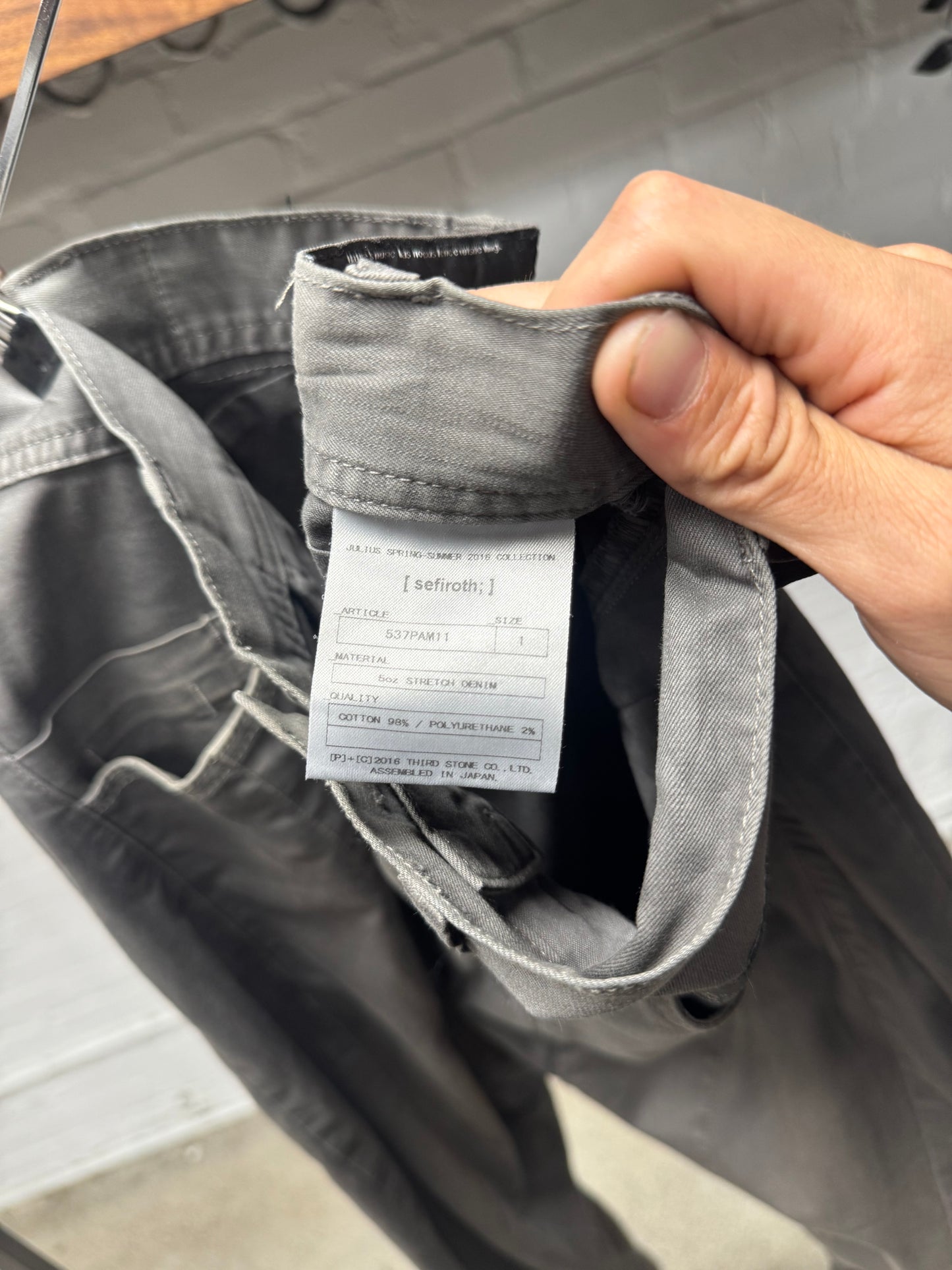 SS2016 Julius 5oz J-Cut Darted Grey Slim Cut Pants