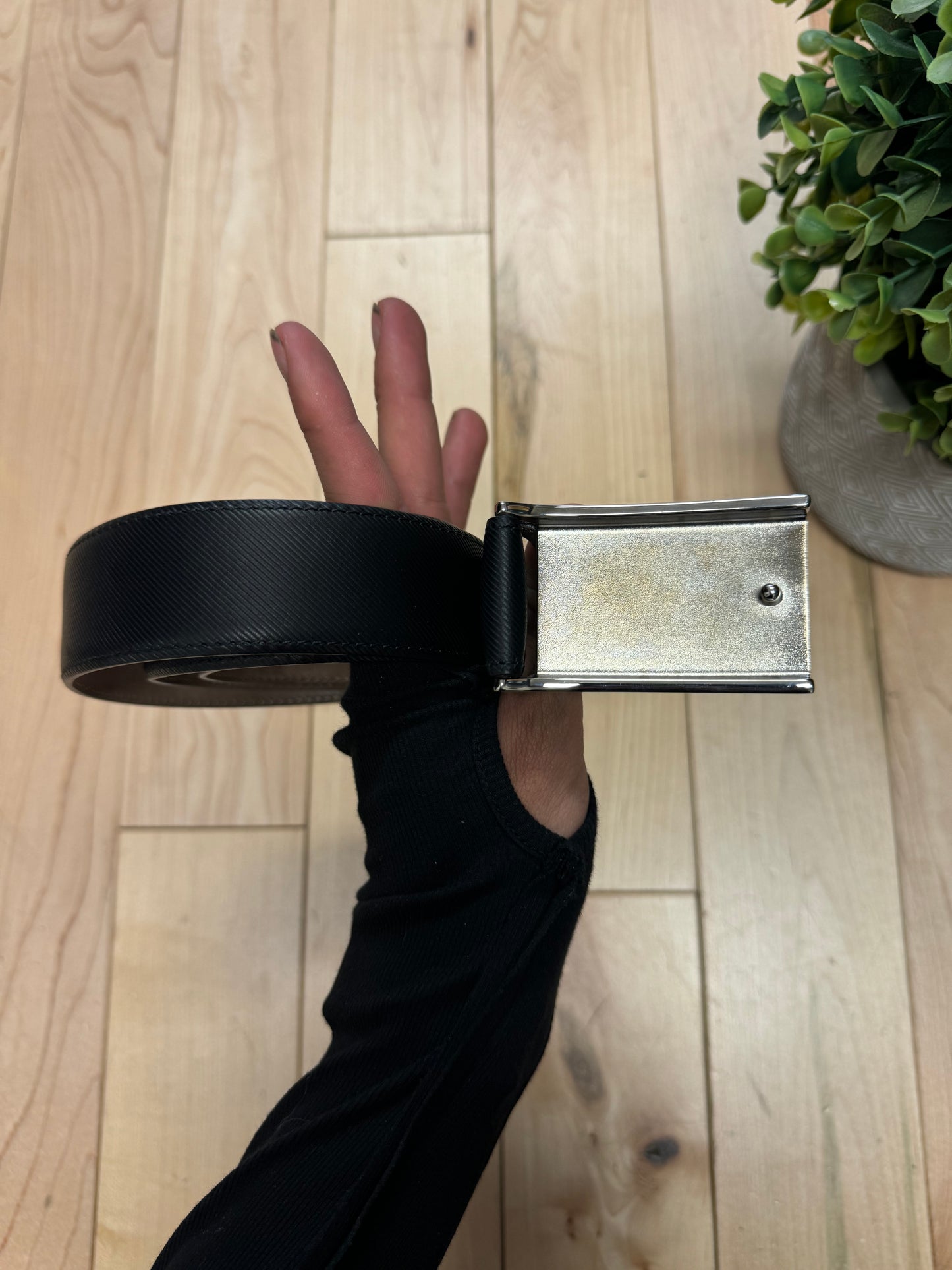 Burberry Black Leather Buckle Logo Belt