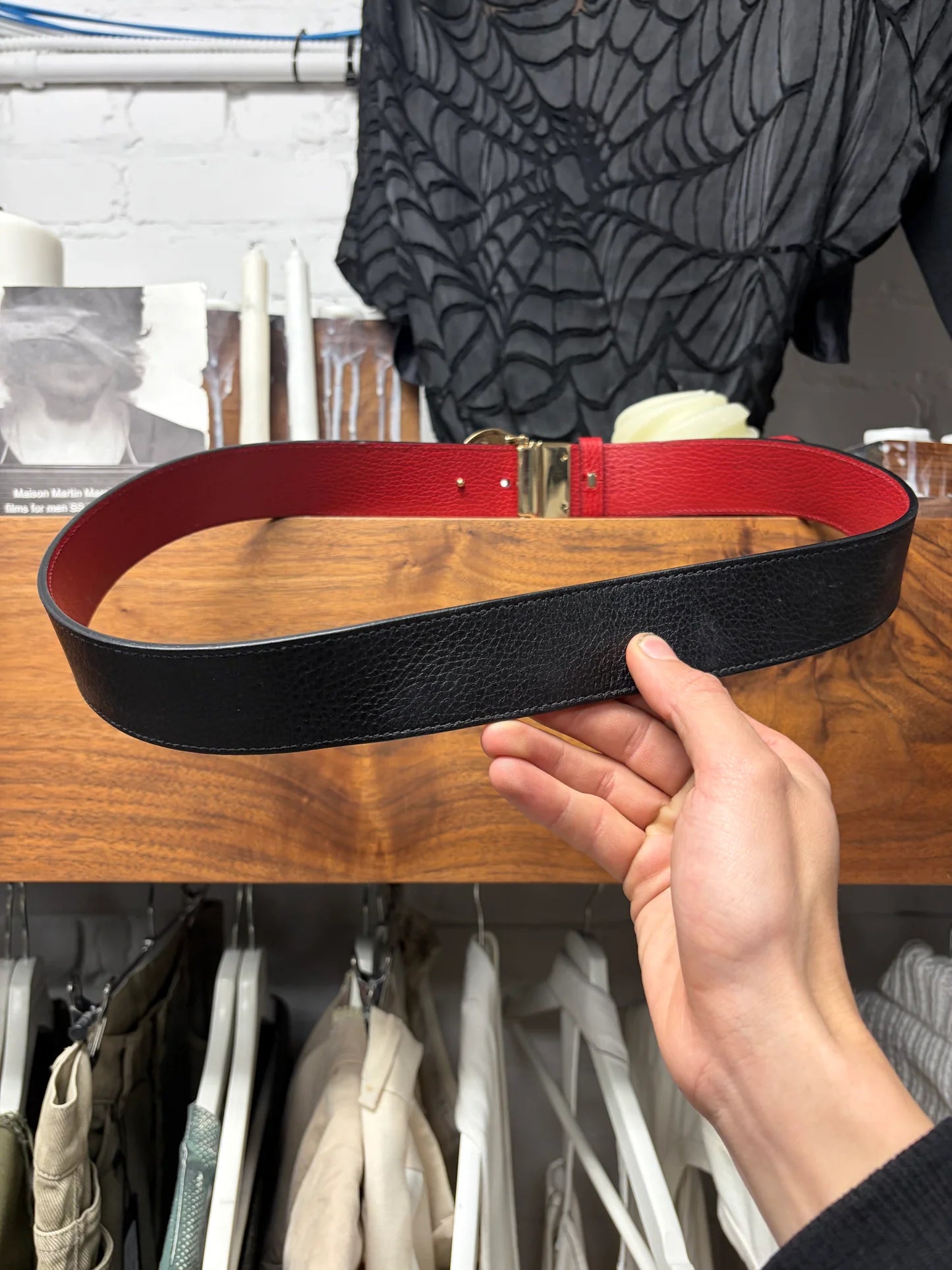 Gucci Pebbled Calfskin ‘1973 Logo’ Reversible Red/Black Leather Belt