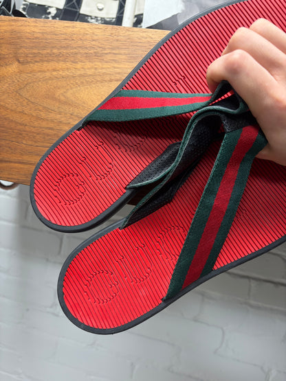 Gucci Mens Leather ‘Thong’ Sandals with Canvas Stripe