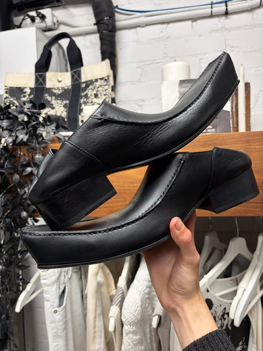 SS2024 Balenciaga ‘Romeo’ Pointed Toe Leather Mules