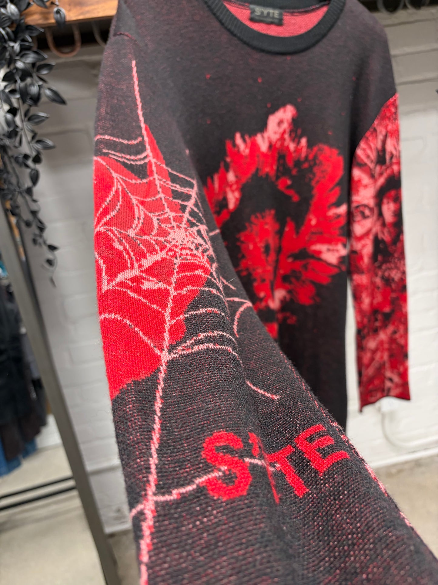 Yohji Yamamoto S’yte ‘Bloody Cat2’ Black/Red Knit Sweater