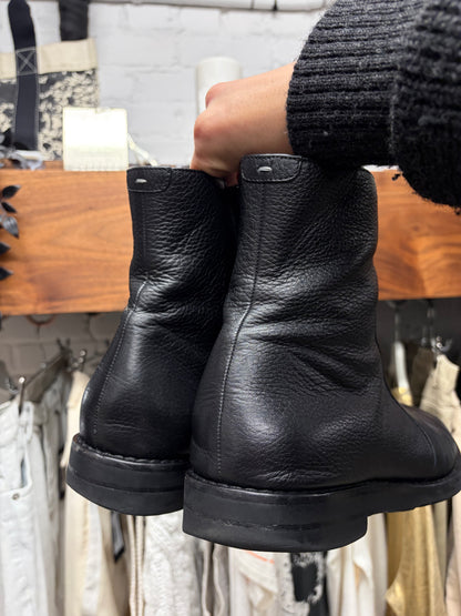 Maison Margiela Black Calfskin Leather Side-Zip Ankle Cut Chelsea Boots