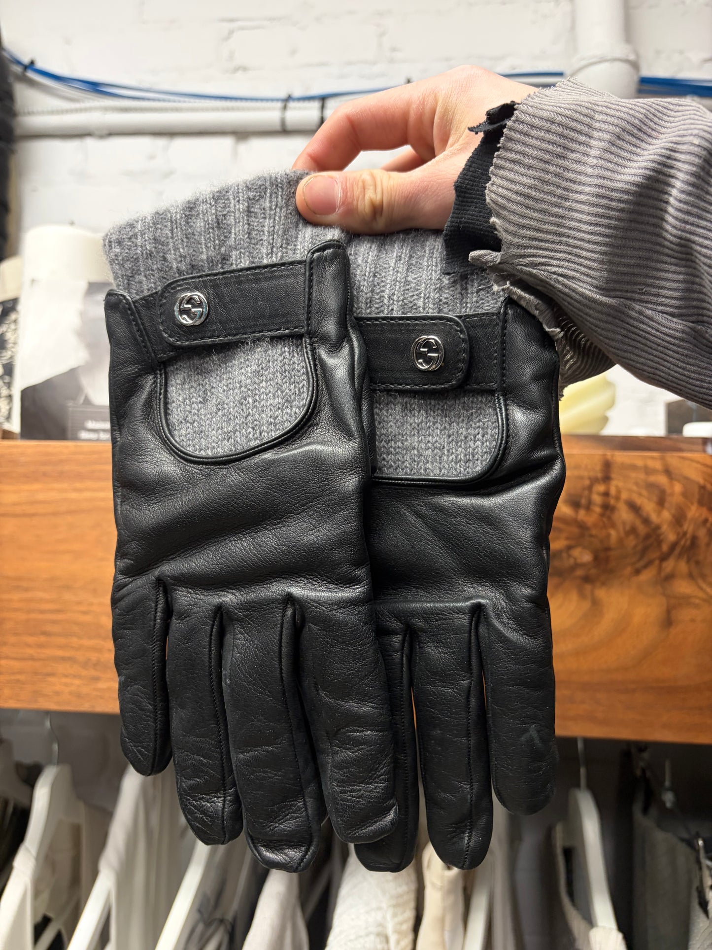 Gucci Black Lambskin Leather ‘Driving Gloves’ with Ribbed Wool Cuffs